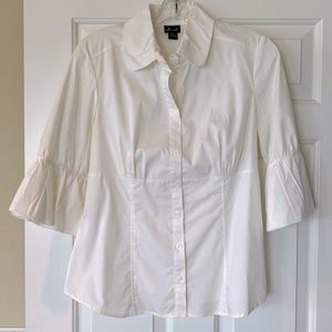 Tailored white blouse with 3/4 sleeves